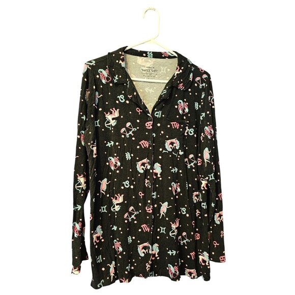 Torrid Super Soft Sleep Shirt Button-Down Black Zodiac Print Sz 1 Rayon Spandex - Picture 1 of 10